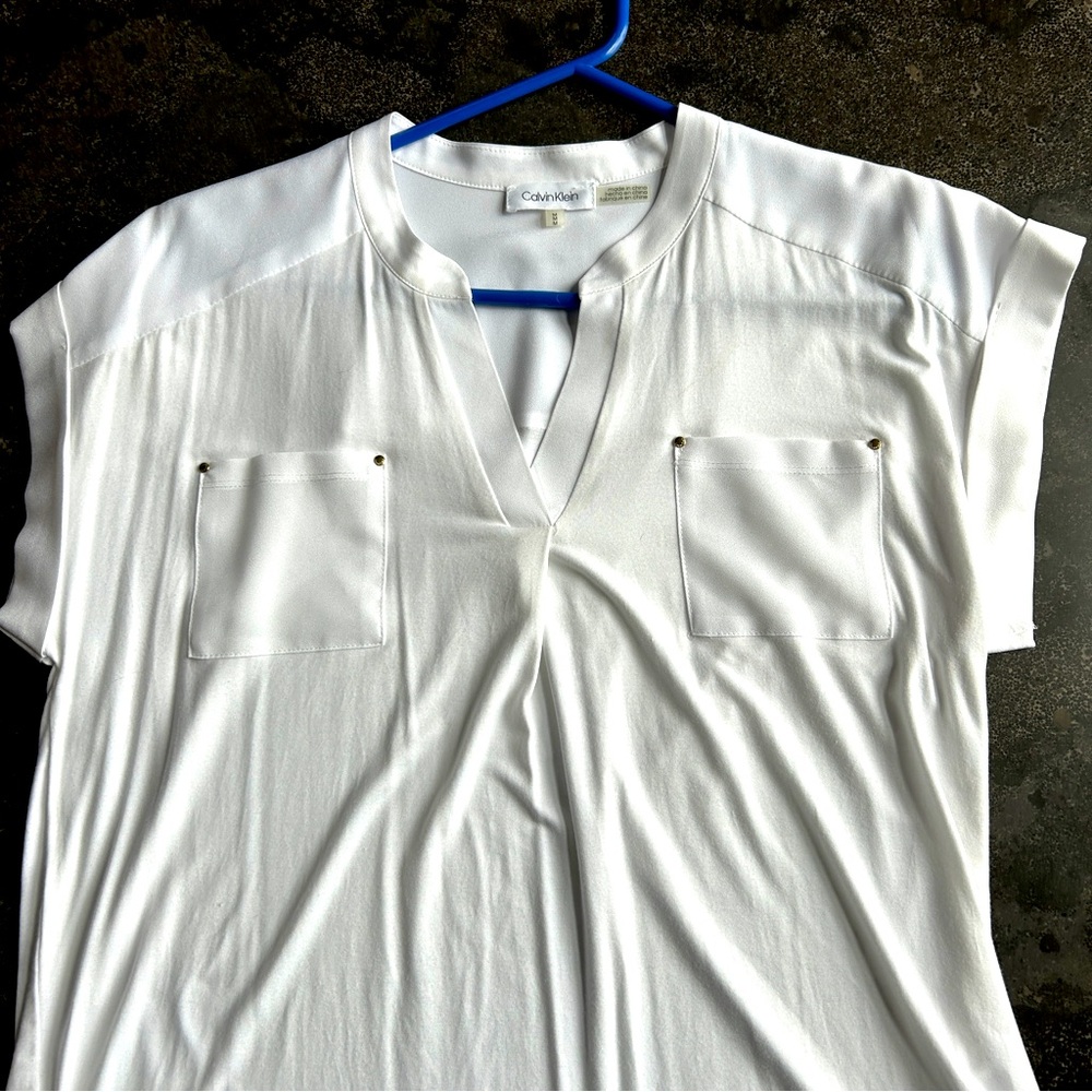 Calvin Klein White Top - Size Medium